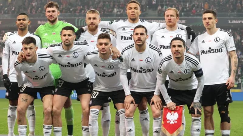 Zarobki Jędrzejczyka w Legii: Szokujące kwoty, które musisz znać