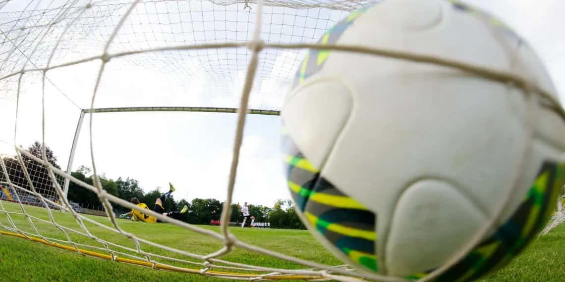 Jak dobrać odpowiedni rozmiar piłki do sportu i wieku gracza