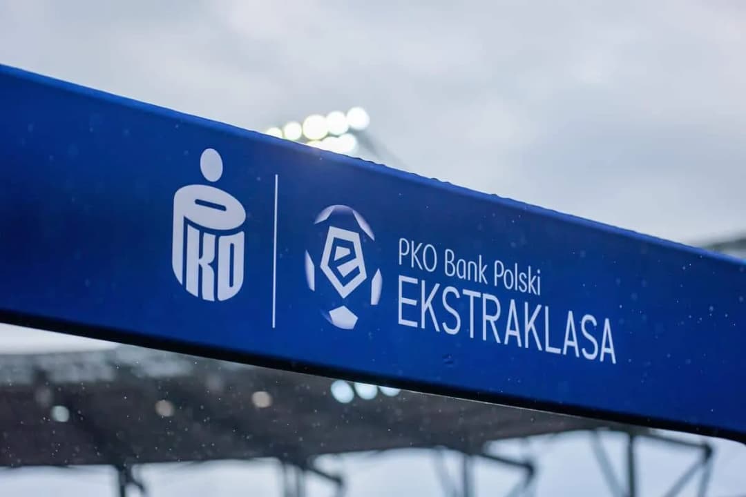 Gdzie oglądać Ekstraklasę? Sprawdź najlepsze opcje transmisji