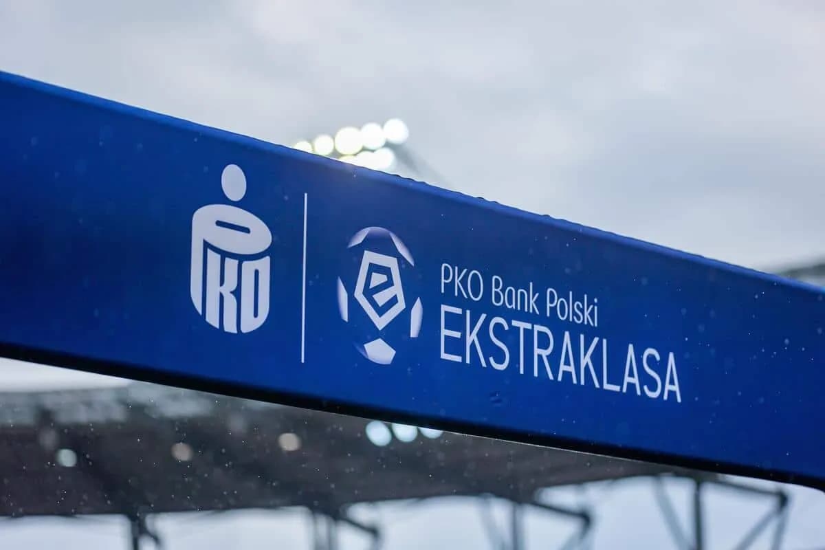 Gdzie oglądać Ekstraklasę? Sprawdź najlepsze opcje transmisji