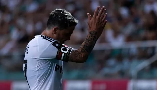 Ile zarabia Kapustka w Legii? Zaskakujące fakty o jego pensji